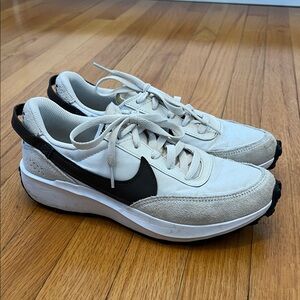 Nike Women’s Waffle Debut Sneaker, 8.5